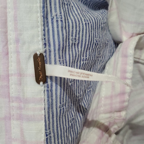 FREE PEOPLE Woman's Button Down Size LARGE - Picture 6 of 6
